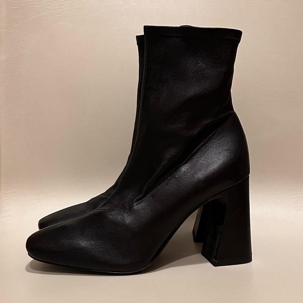 Reformation Edie Black Square Toe Chunky Block Heel Ankle Sock Boot Sz 7.5 NWOB - Picture 5 of 9